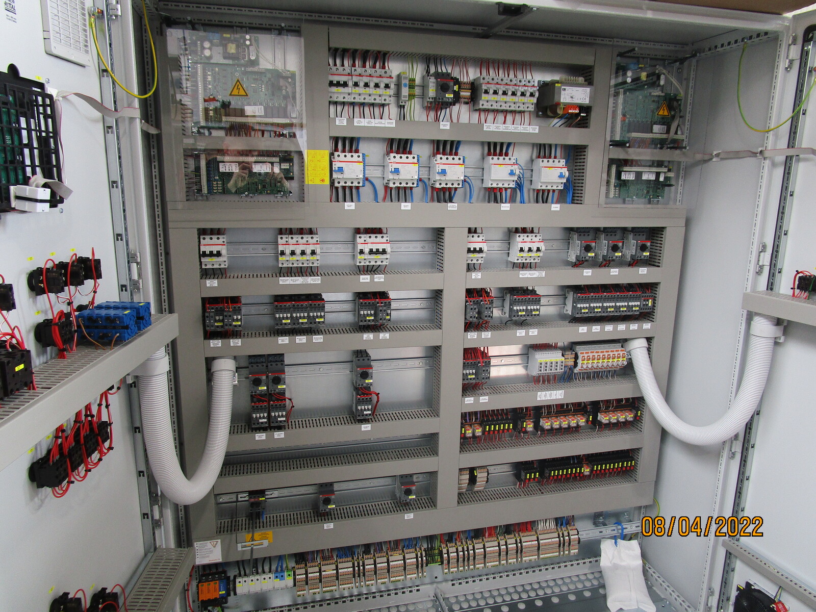 Switch cabinet Natura Nova